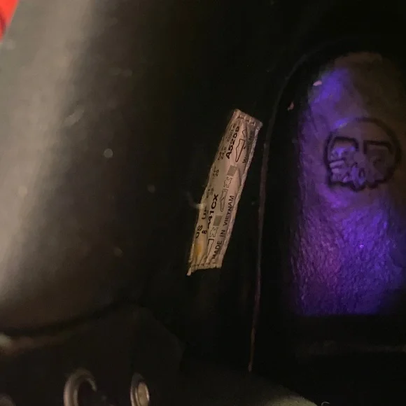 Timberland. Womens  Black Leather Boots - Picture 3 of 4